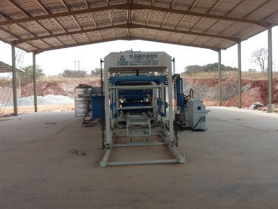 Máquina de bloco QT10-15 na Zâmbia